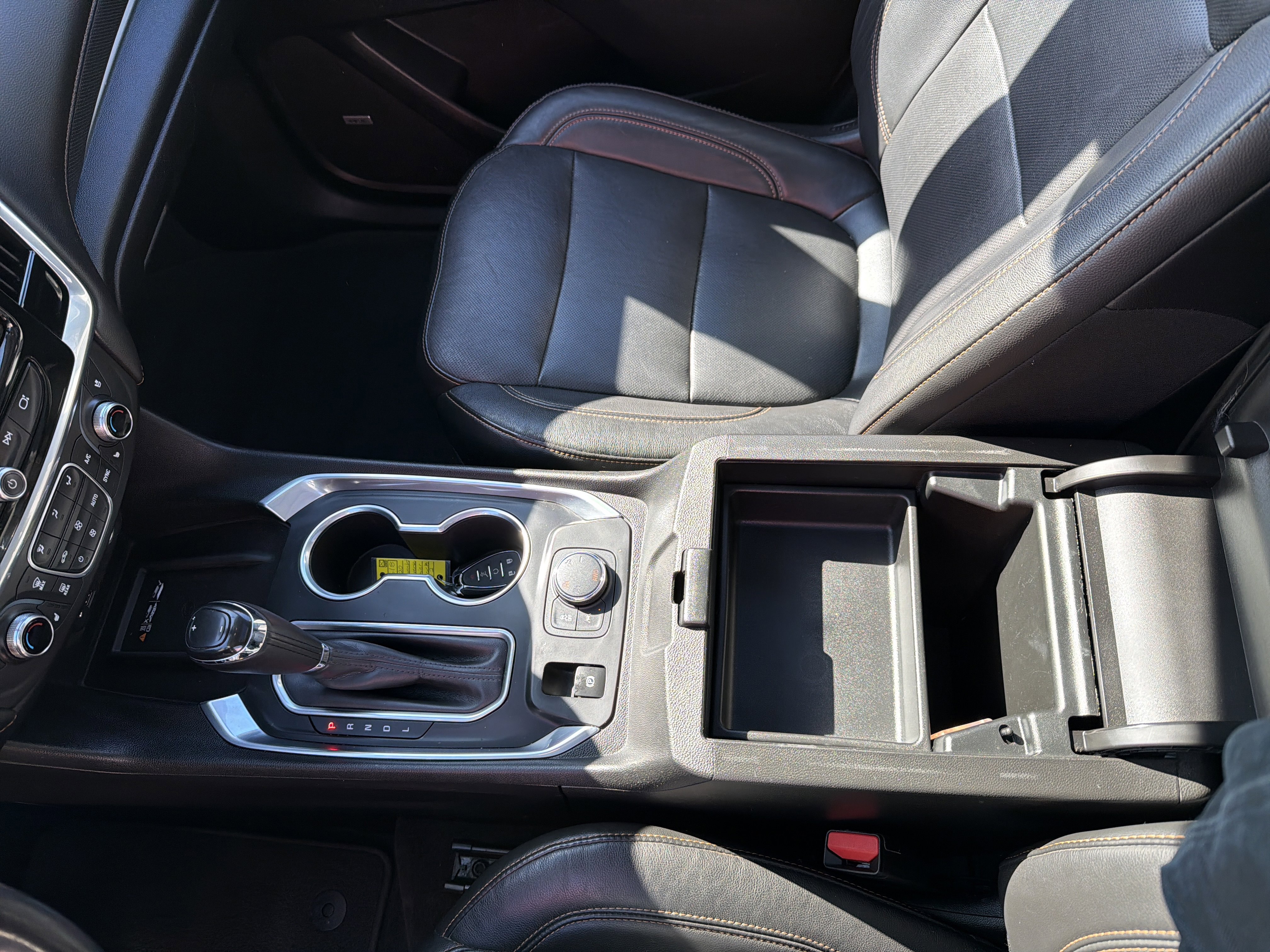 Used 2020 Chevrolet Traverse Premier w/ Redline Edition image 18