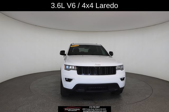 Used 2020 Jeep Grand Cherokee Laredo AWD/4WD image 29