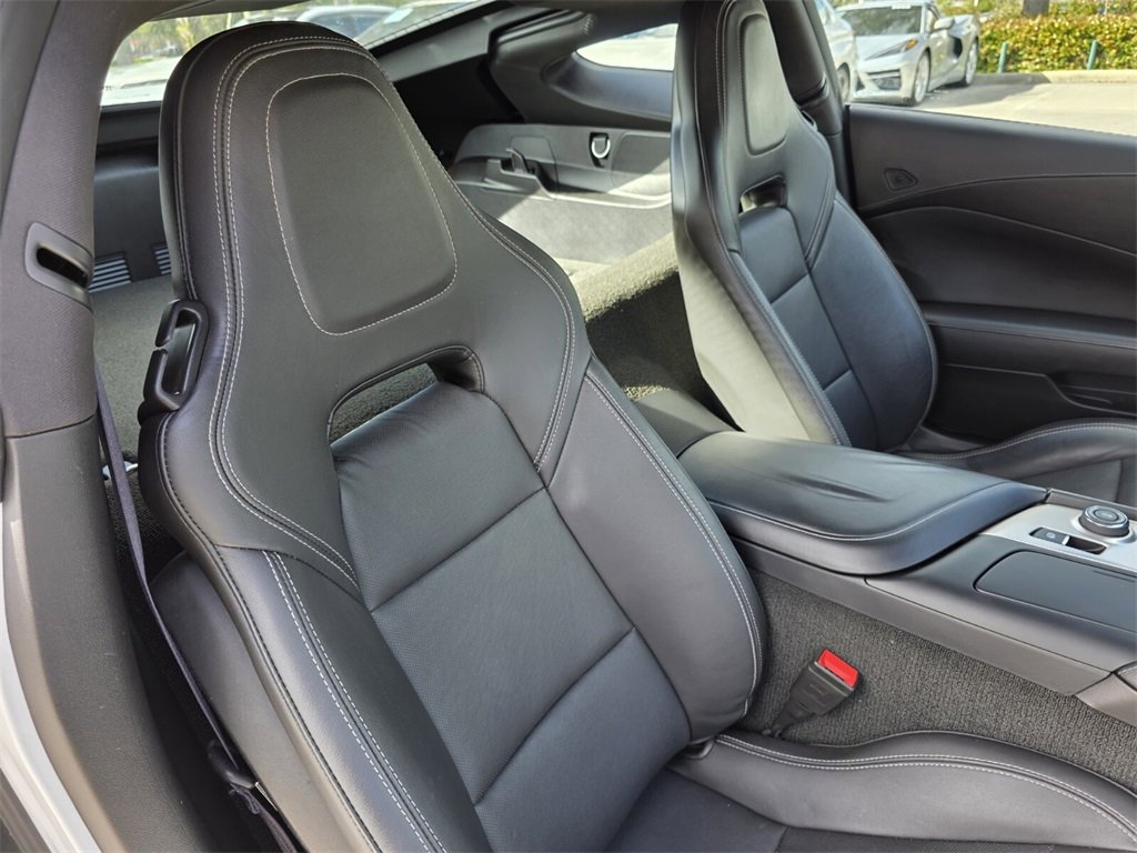 Used 2016 Chevrolet Corvette Stingray Coupe image 23