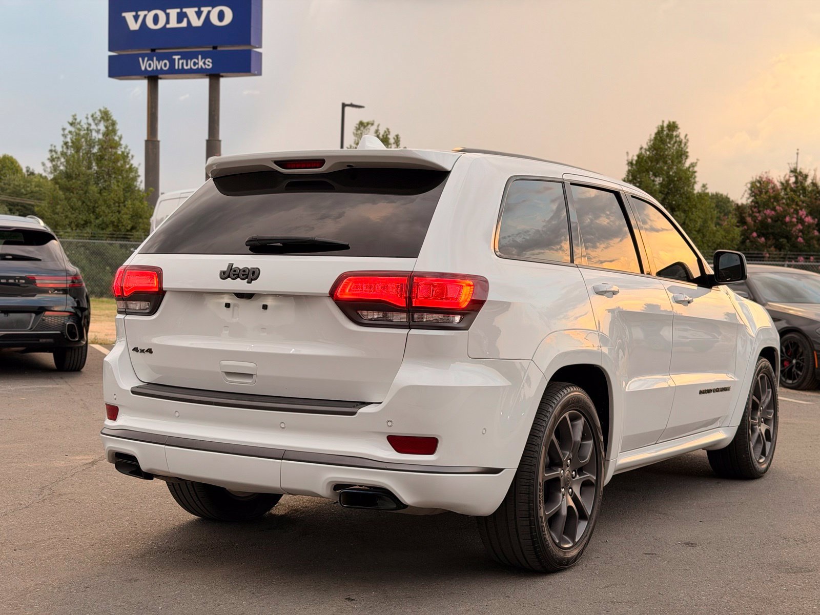 Used 2021 Jeep Grand Cherokee High Altitude AWD/4WD image 14