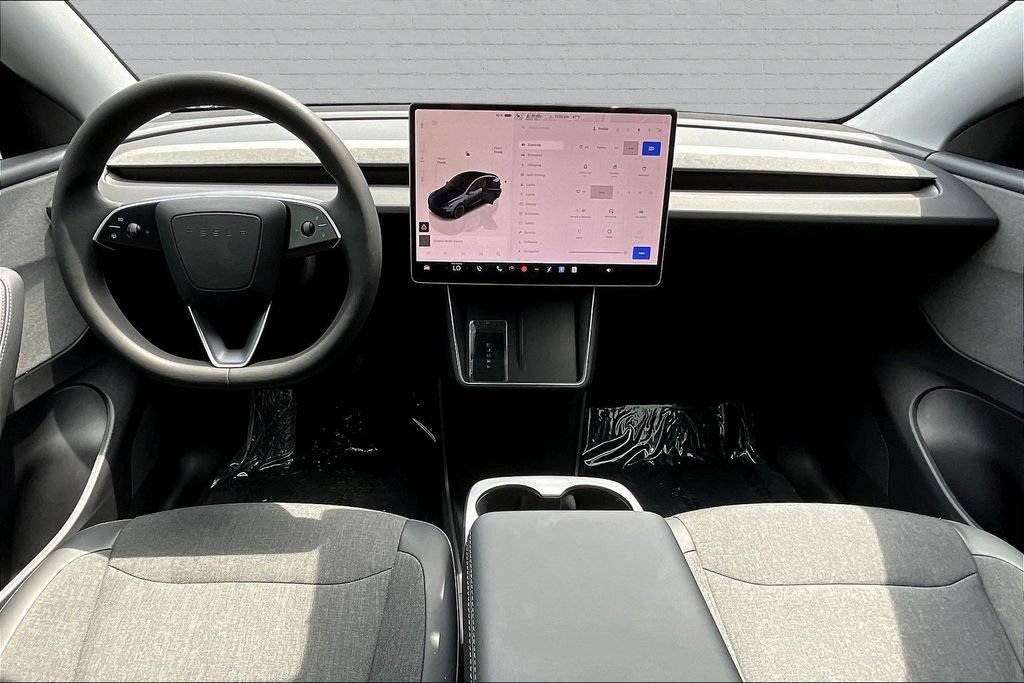 Used 2026 Tesla Model Y 2WD image 7