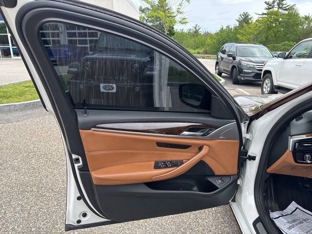 Used 2020 BMW 540i xDrive w/ Premium Package AWD/4WD image 9