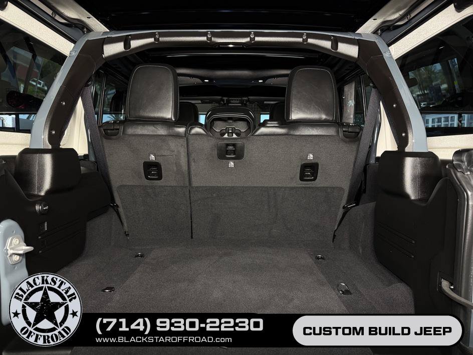 Used 2026 Jeep Wrangler Unlimited Rubicon AWD/4WD image 32
