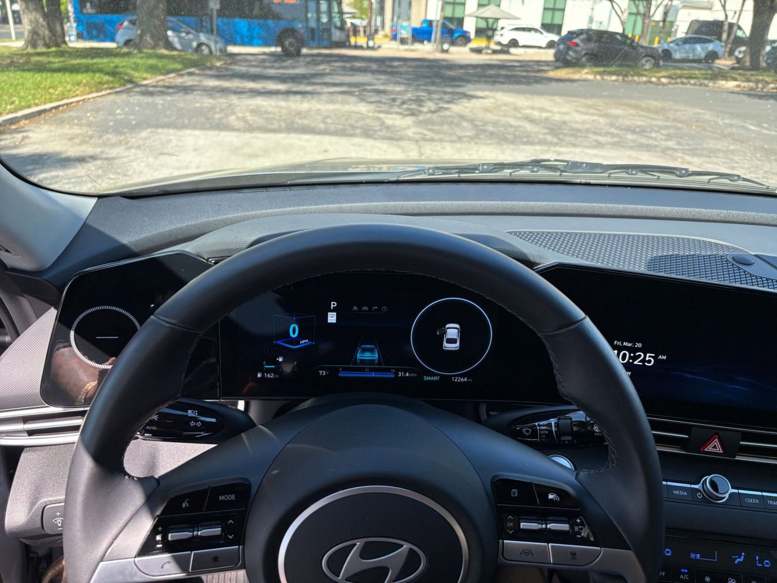 Used 2025 Hyundai Elantra SEL image 29
