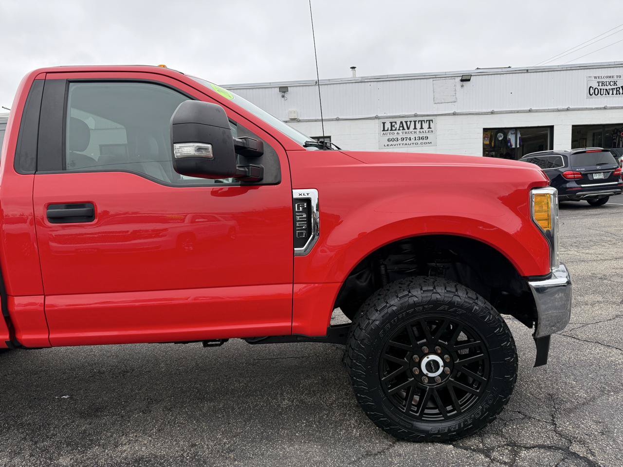 Used 2017 Ford F250 XLT w/ FX4 Off-Road Package AWD/4WD image 19
