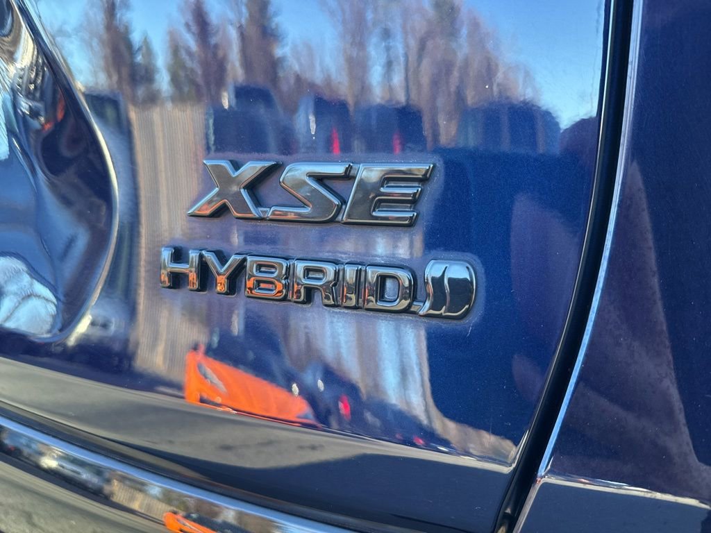 Used 2021 Toyota RAV4 XSE image 10