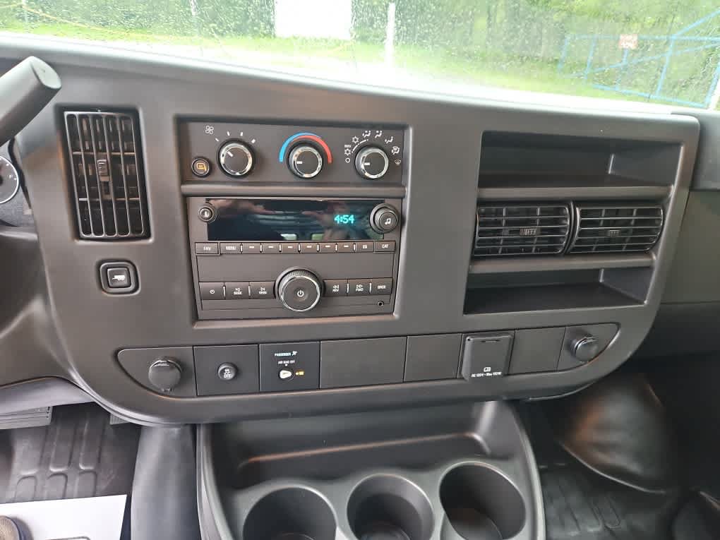 New 2026 GMC Savana 3500 Extended w/ Driver Convenience Package RWD image 13