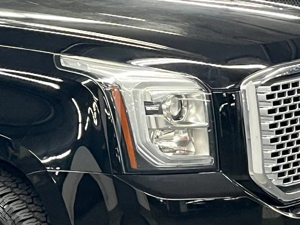 Used 2016 GMC Yukon Denali w/ Open Road Package AWD/4WD image 45