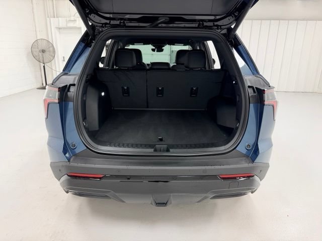 Certified 2025 Chevrolet Equinox RS w/ Safety and Technology Package AWD/4WD image 23
