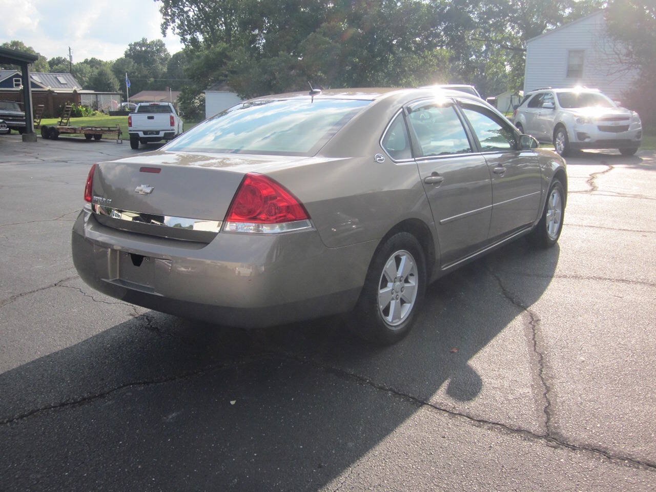 Used 2006 Chevrolet Impala LT w/ Preferred Equipment Group FWD image 6