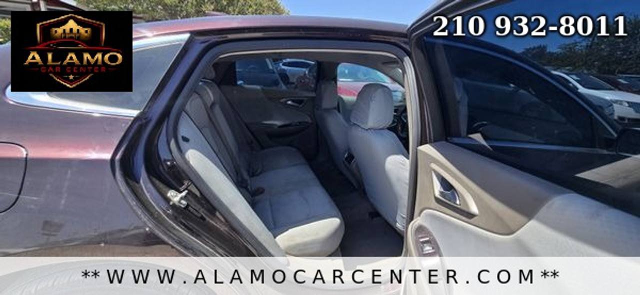 Used 2020 Chevrolet Malibu LT FWD image 19