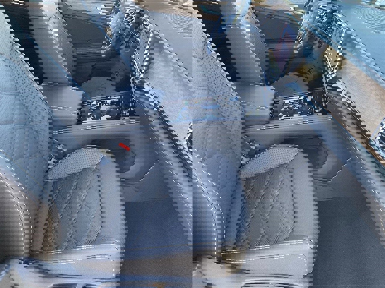 New 2026 Volkswagen Atlas SE image 8