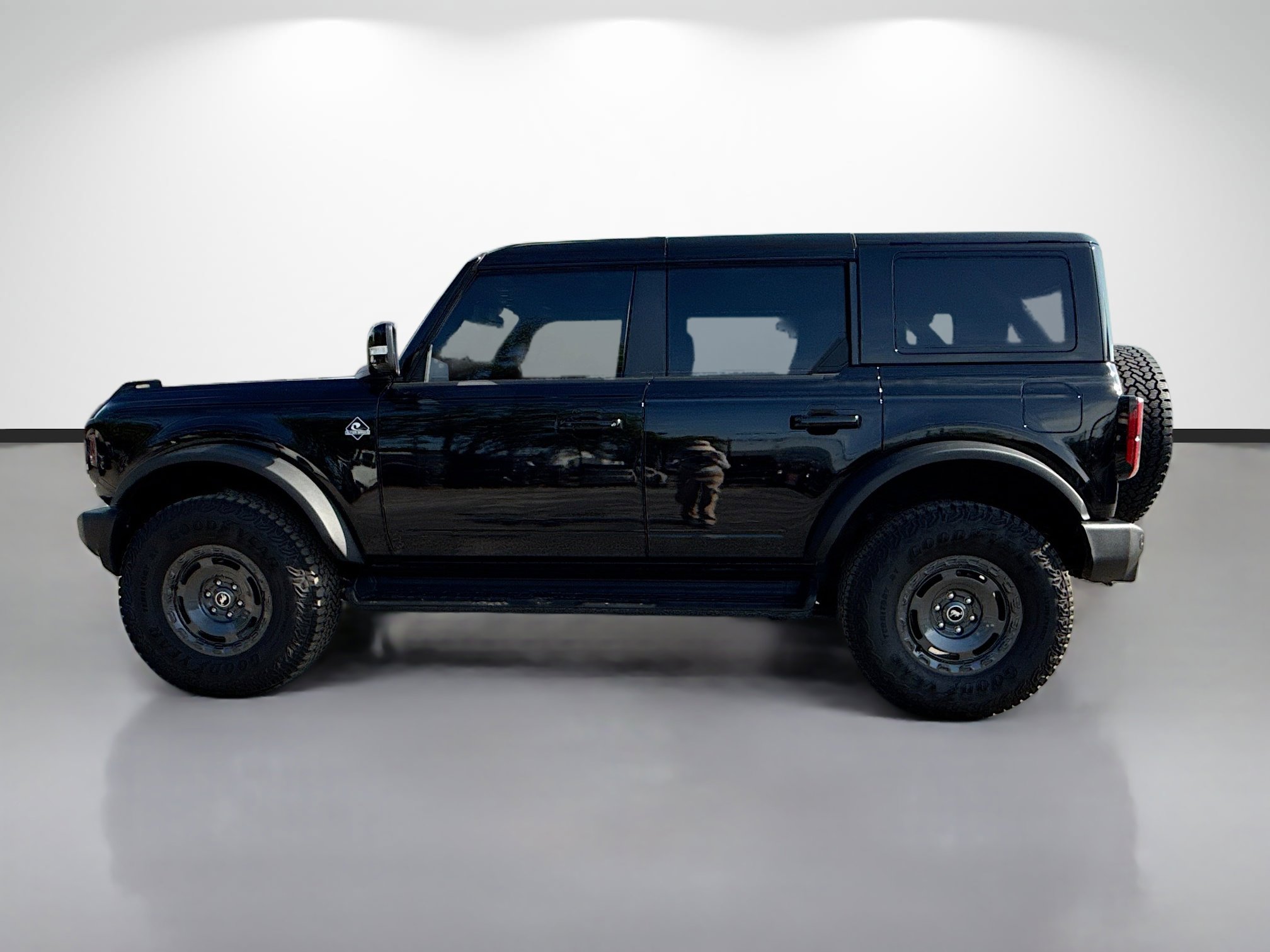 Used 2025 Ford Bronco Outer Banks w/ Sasquatch Package AWD/4WD image 6