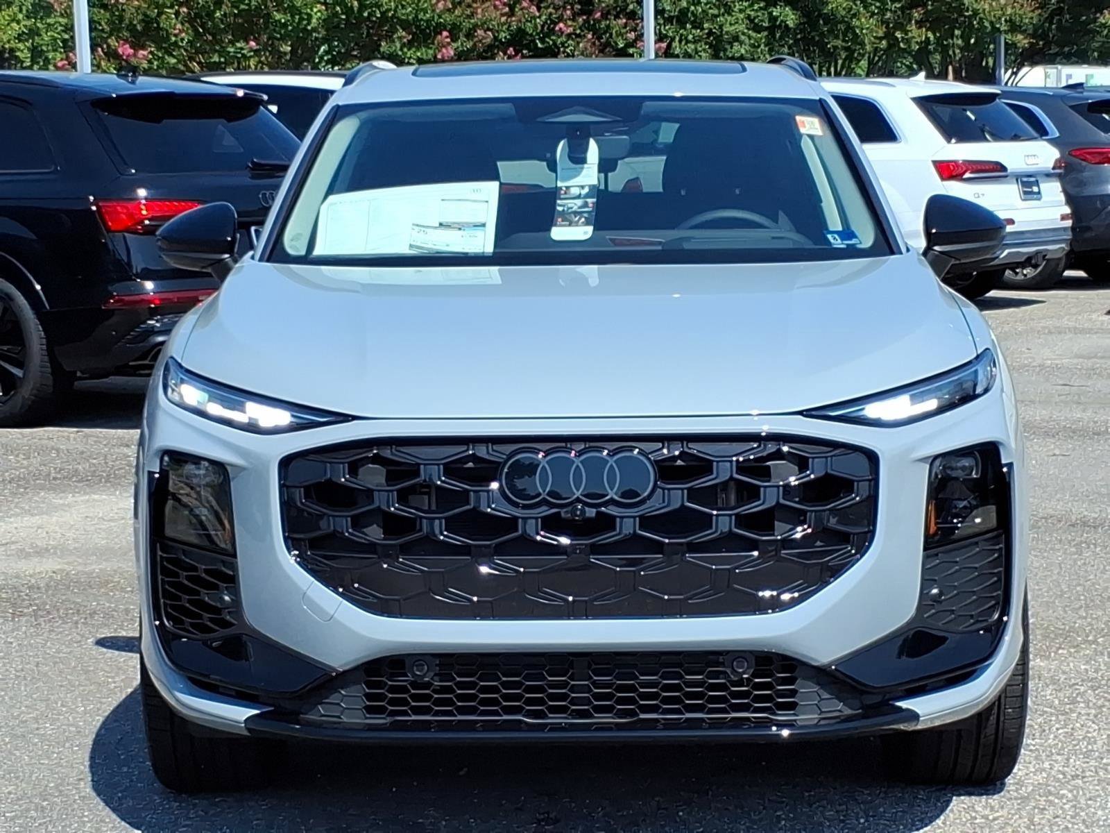New 2026 Audi Q3 quattro 2.0T AWD/4WD image 2