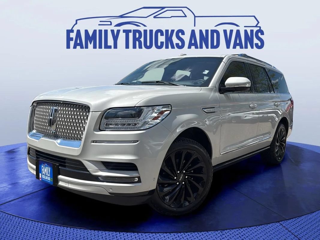 Used 2020 Lincoln Navigator Reserve w/ Equipment Group 208A Reserve AWD/4WD image 1