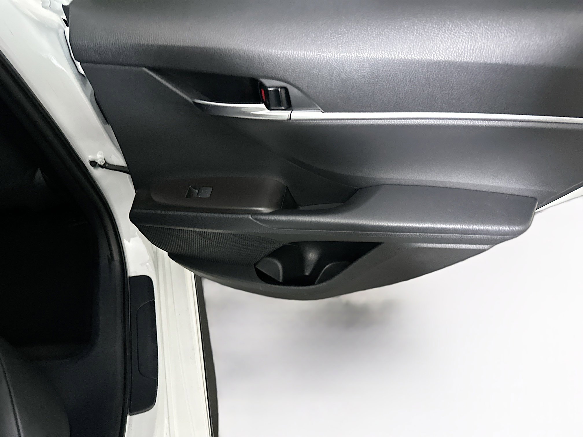 Used 2023 Toyota Camry SE image 27