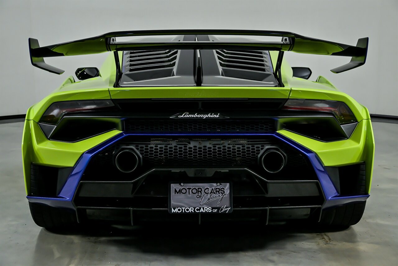 Used 2022 Lamborghini Huracan STO RWD image 11