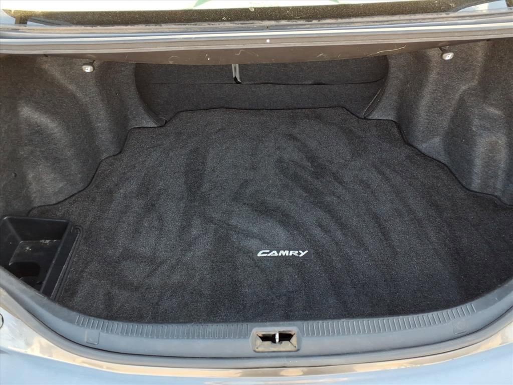 Used 2009 Toyota Camry LE image 17