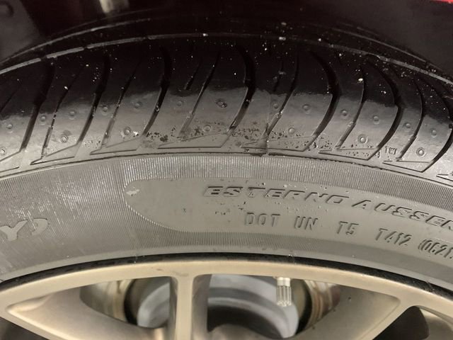 Used 2016 Dodge Challenger SRT Hellcat image 30