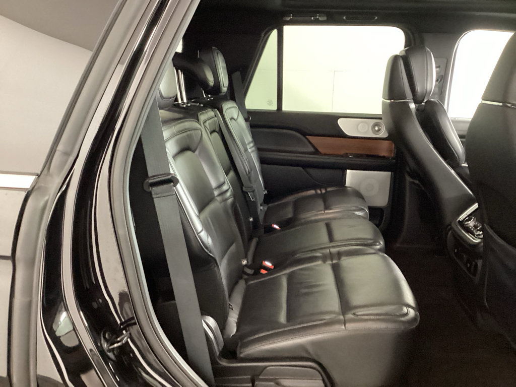Used 2019 Lincoln Navigator Reserve w/ Cargo Package AWD/4WD image 10