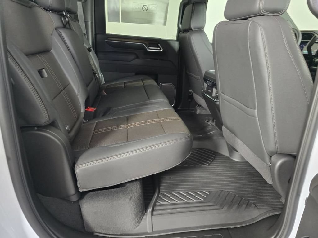 New 2026 Chevrolet Silverado 2500 High Country w/ High Country Premium Package AWD/4WD image 14