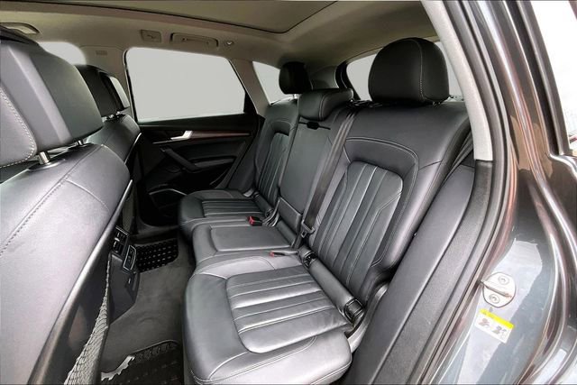 Used 2023 Audi Q5 2.0T Premium Plus w/ Premium Plus Package AWD/4WD image 28
