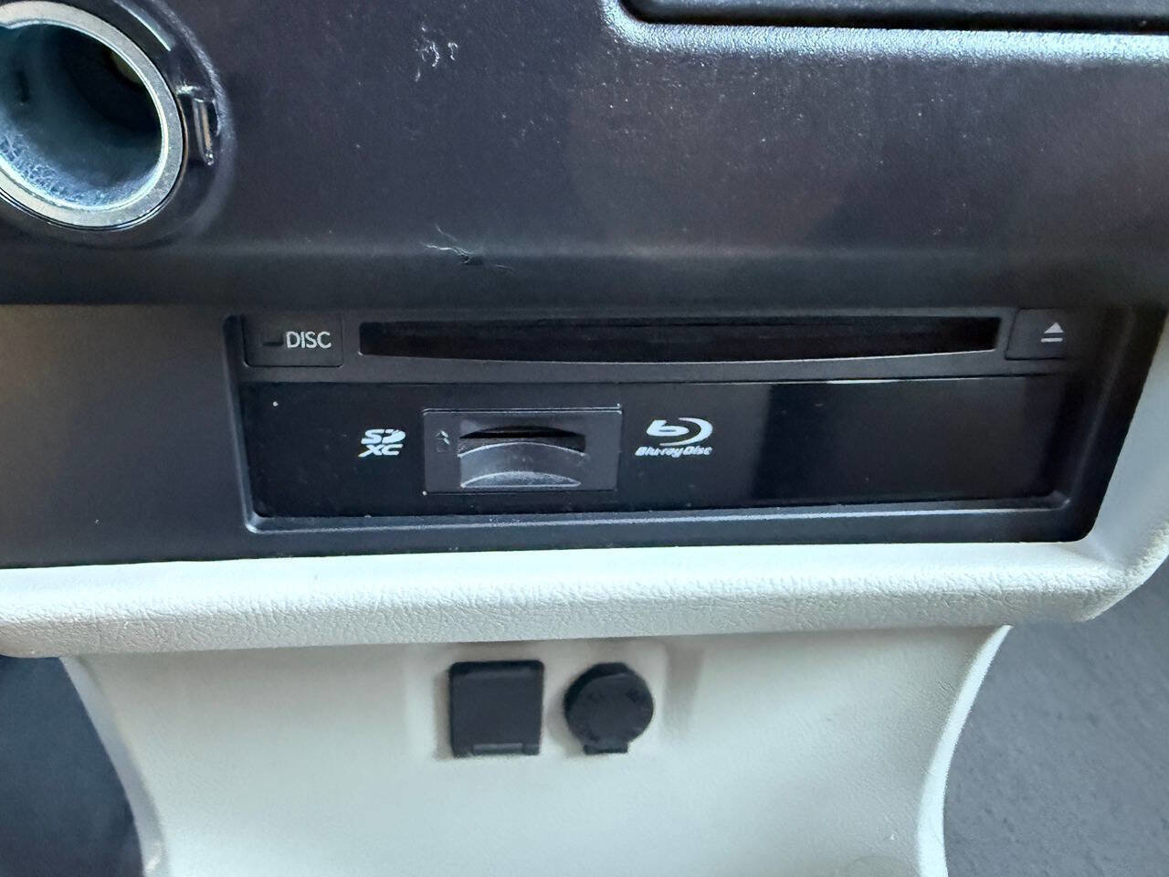 Used 2015 Toyota Sienna XLE Premium image 24