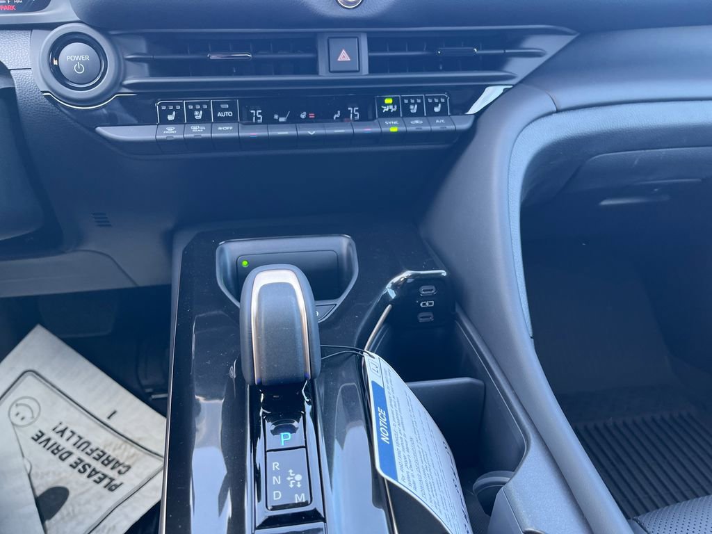 New 2026 Toyota Crown Platinum image 18