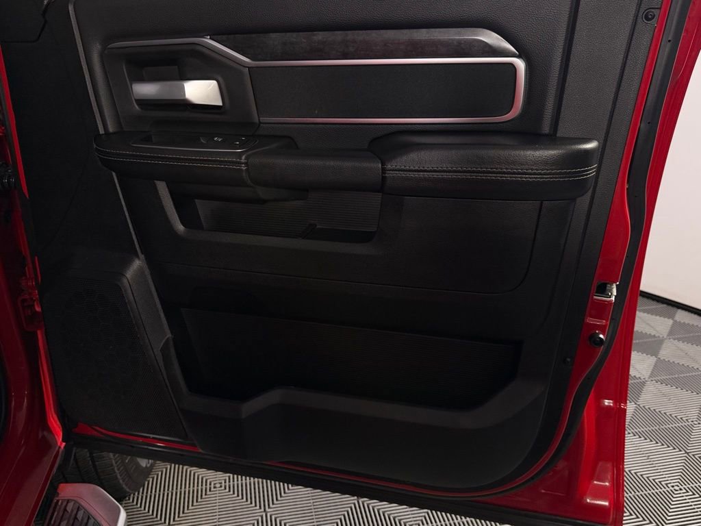 Used 2024 RAM 2500 Big Horn w/ Bed Utility Group image 32