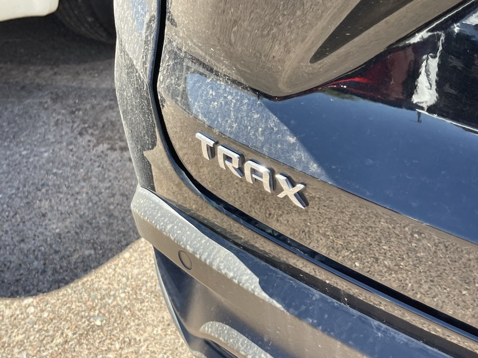 Used 2024 Chevrolet Trax LS w/ Driver Confidence Package FWD image 4