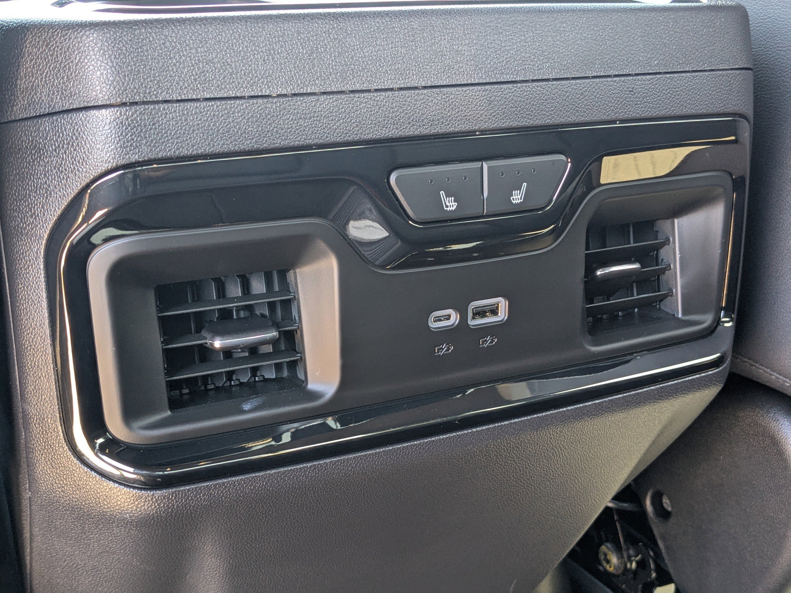 Used 2024 Chevrolet Silverado 1500 ZR2 image 14