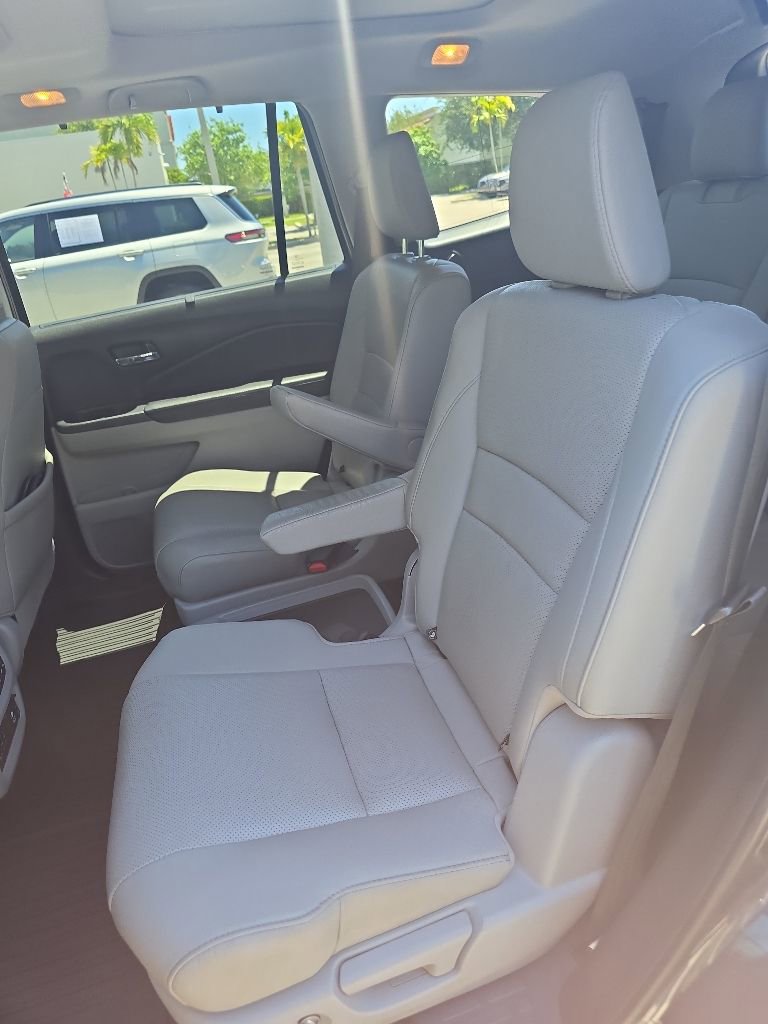 Used 2018 Honda Pilot Elite image 27