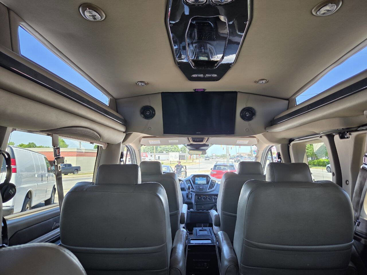 Used 2017 Ford Transit 150 148 Low Roof w/ Exterior Upgrade Package RWD image 16