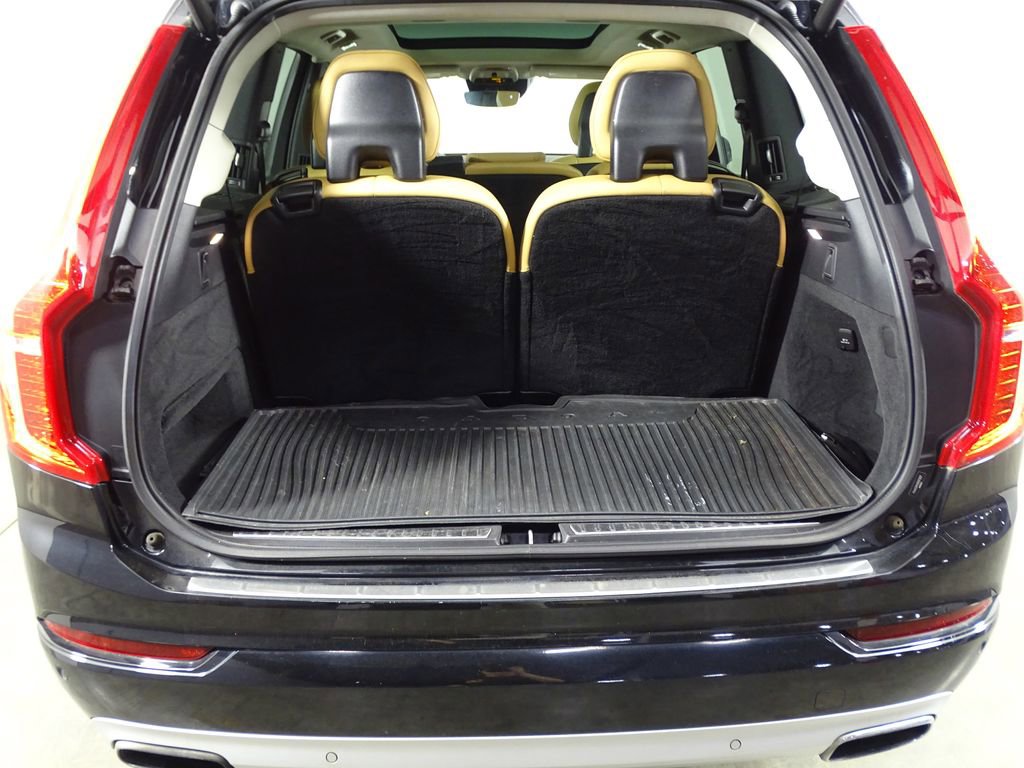 Used 2016 Volvo XC90 T6 Momentum w/ Protection Package Plus image 16