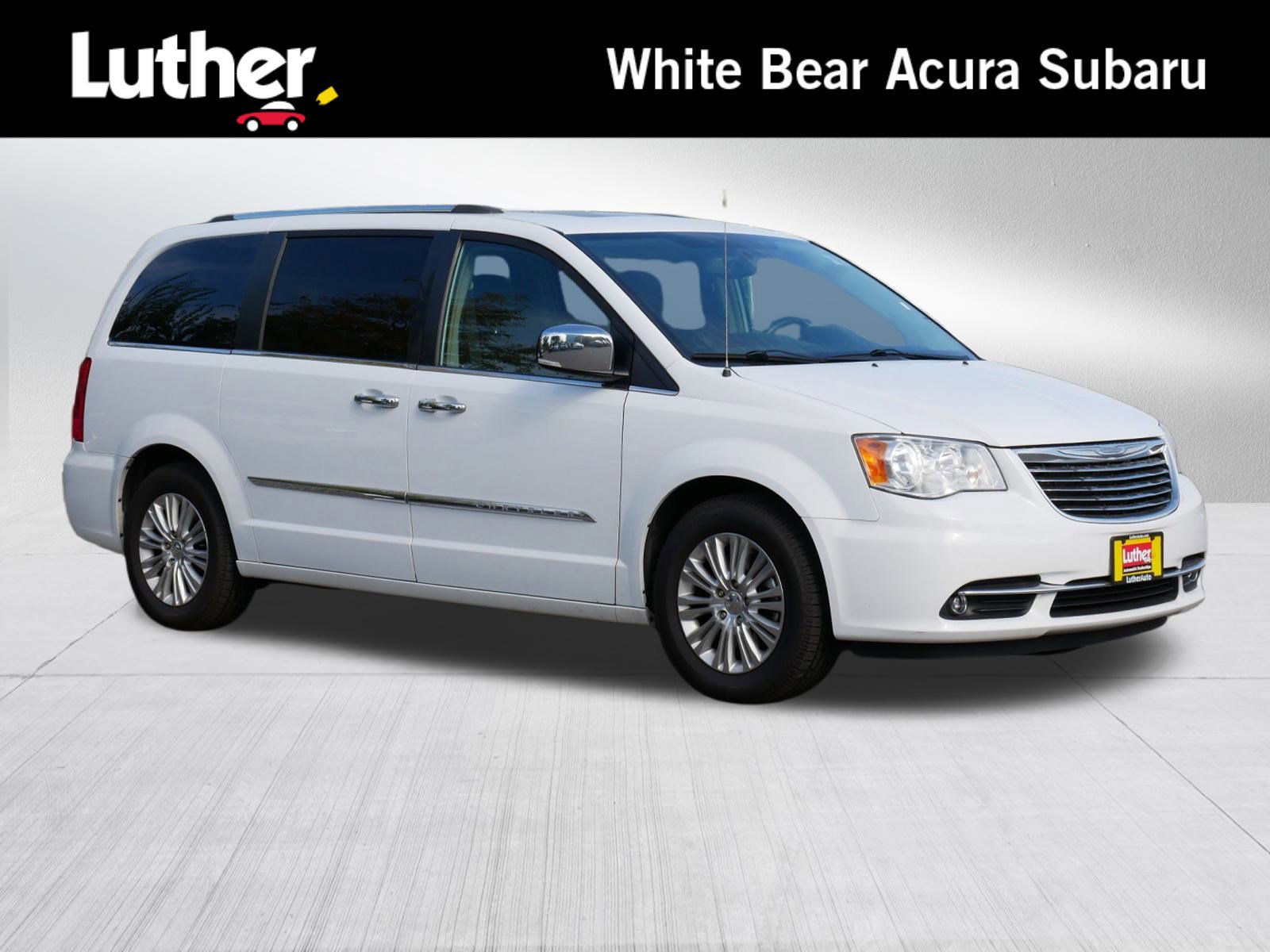 Used 2015 Chrysler Town & Country Limited