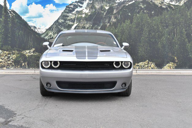Used 2016 Dodge Challenger R/T w/ Driver Convenience Group image 5