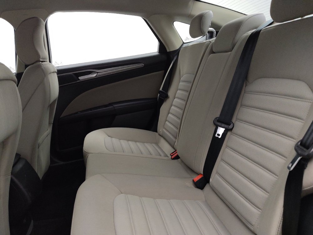 Used 2018 Ford Fusion S FWD image 18