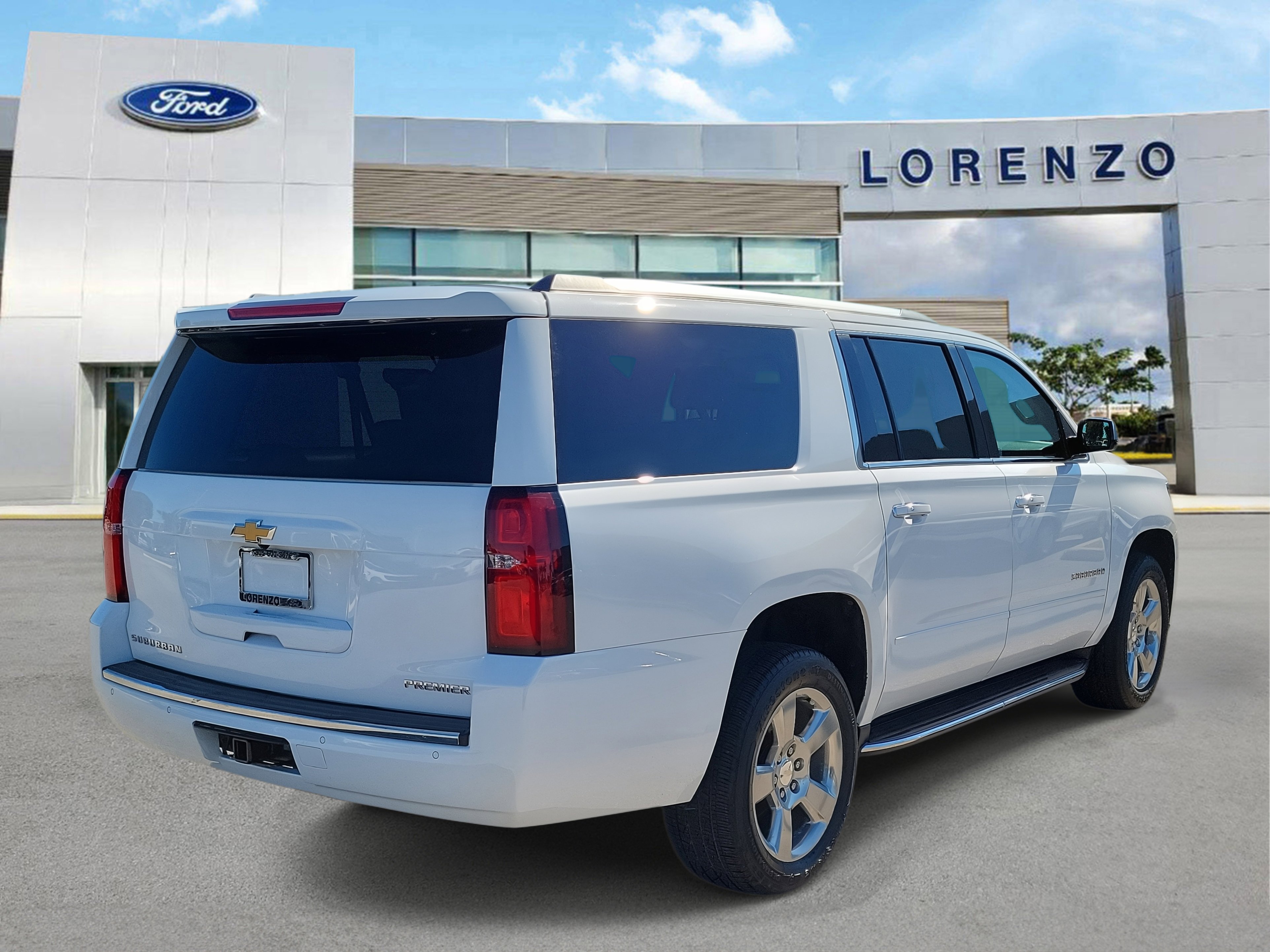 Used 2019 Chevrolet Suburban Premier image 5