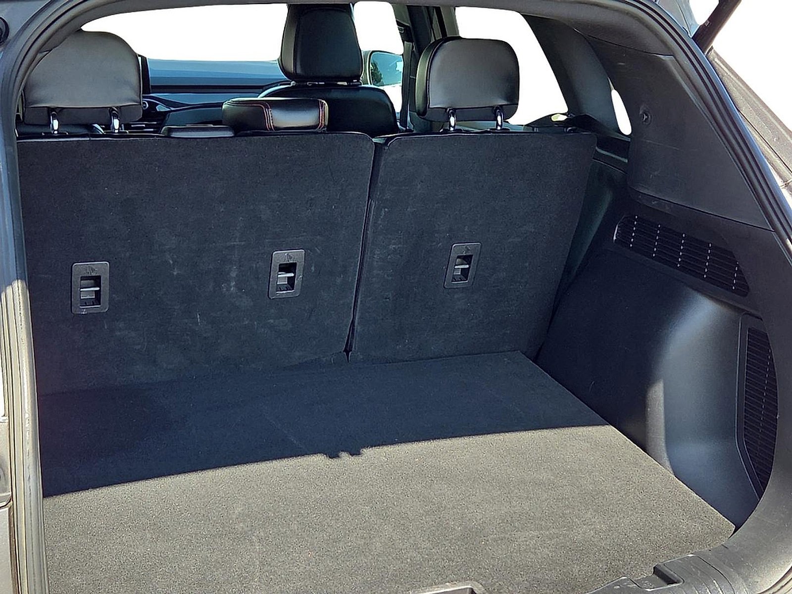 Used 2024 Ford Escape ST-Line image 8