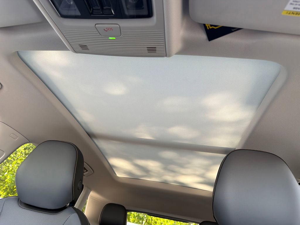 New 2026 Volkswagen Tiguan SE AWD/4WD image 22