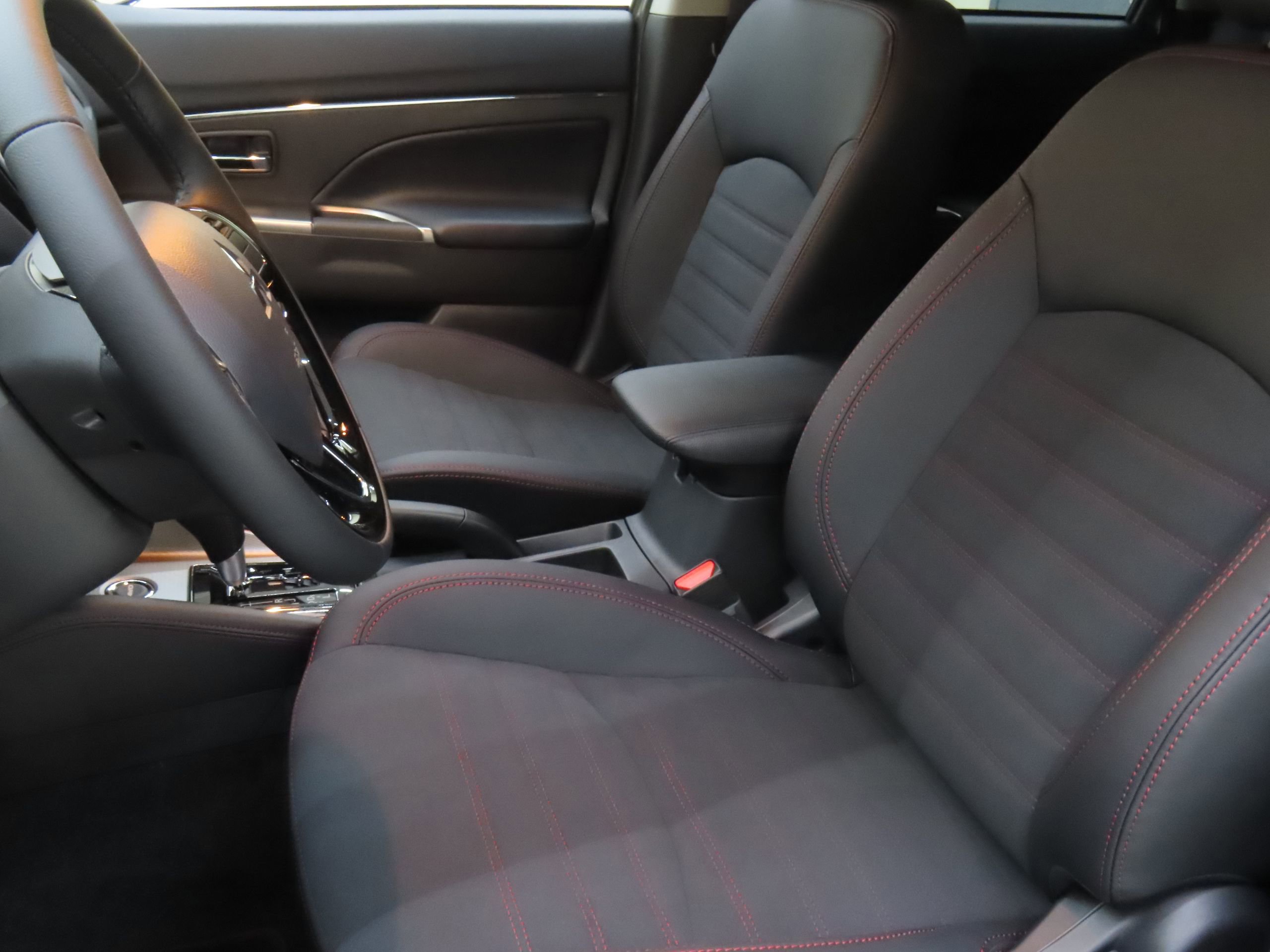 New 2025 Mitsubishi Outlander Sport SE AWD/4WD image 11