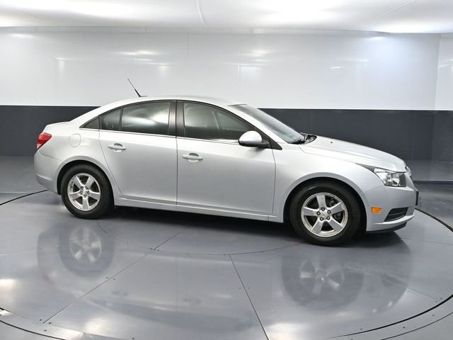 Used 2014 Chevrolet Cruze LT FWD image 3