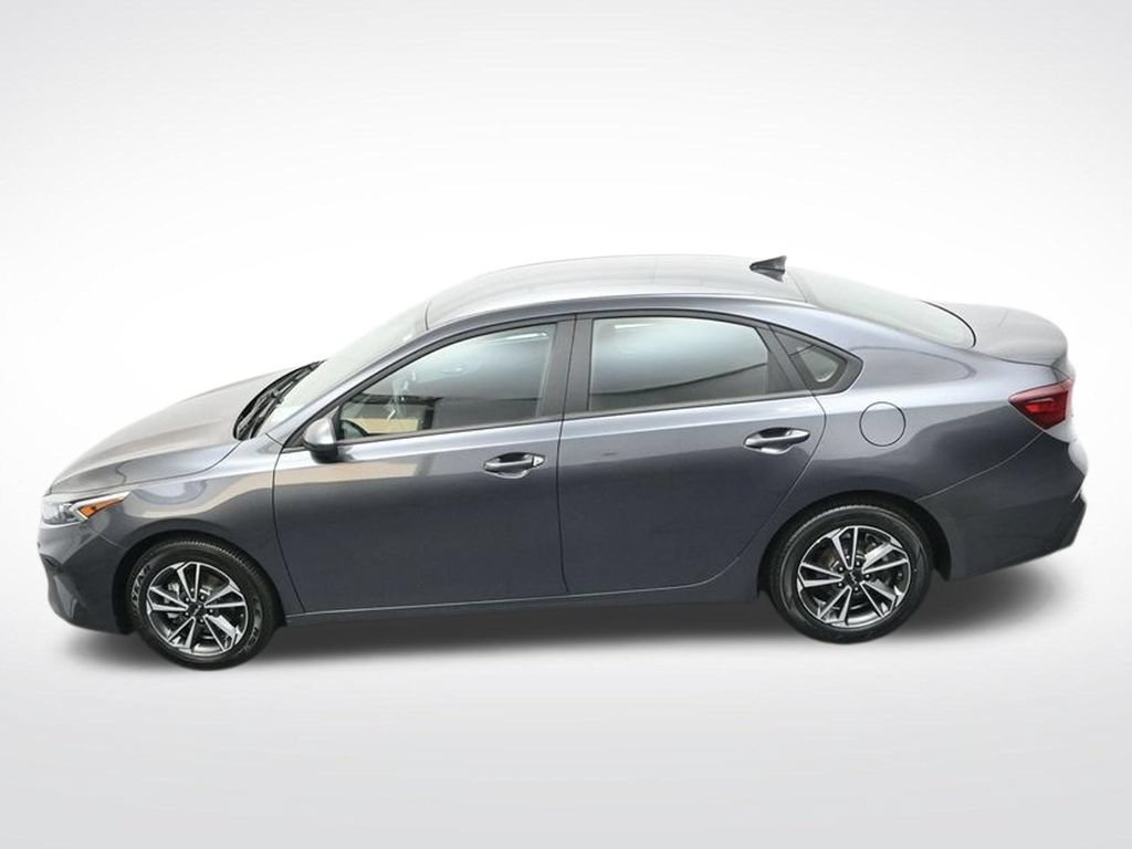 Used 2024 Kia Forte LXS FWD image 27