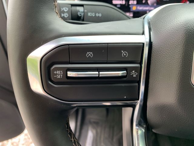 Used 2025 GMC Canyon Denali AWD/4WD image 21