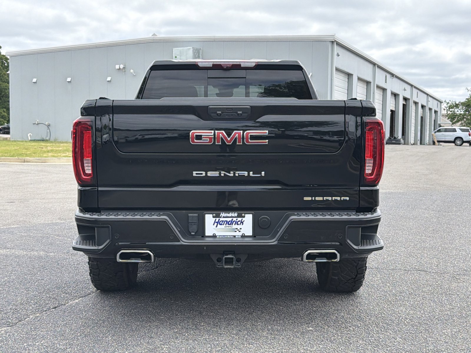 Used 2024 GMC Sierra 1500 Denali w/ Technology Package AWD/4WD image 18