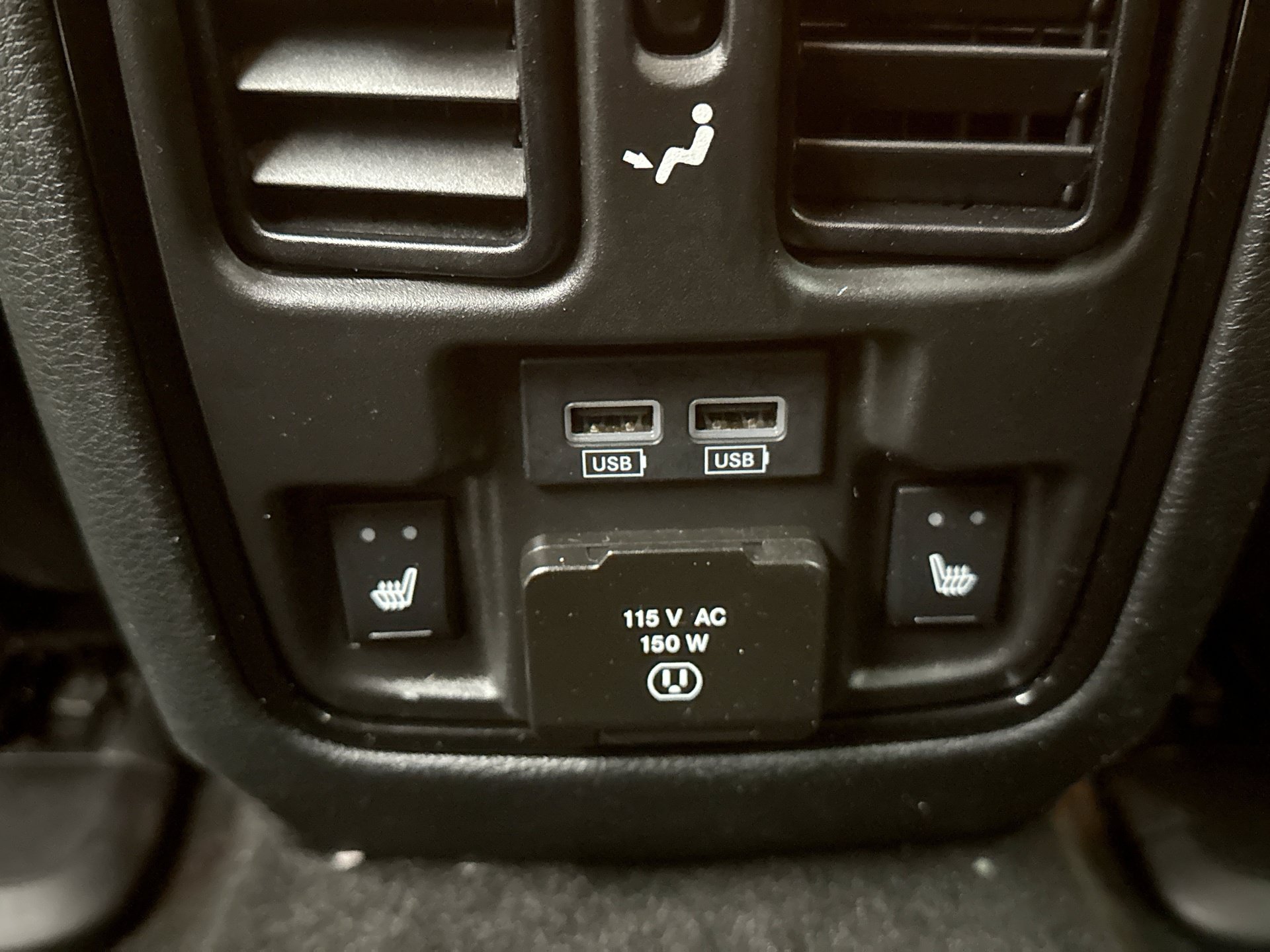 Used 2022 Dodge Durango R/T w/ Blacktop Package AWD/4WD image 21