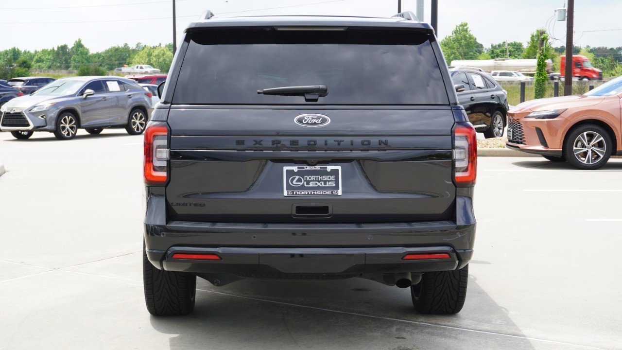 Used 2023 Ford Expedition Limited image 7