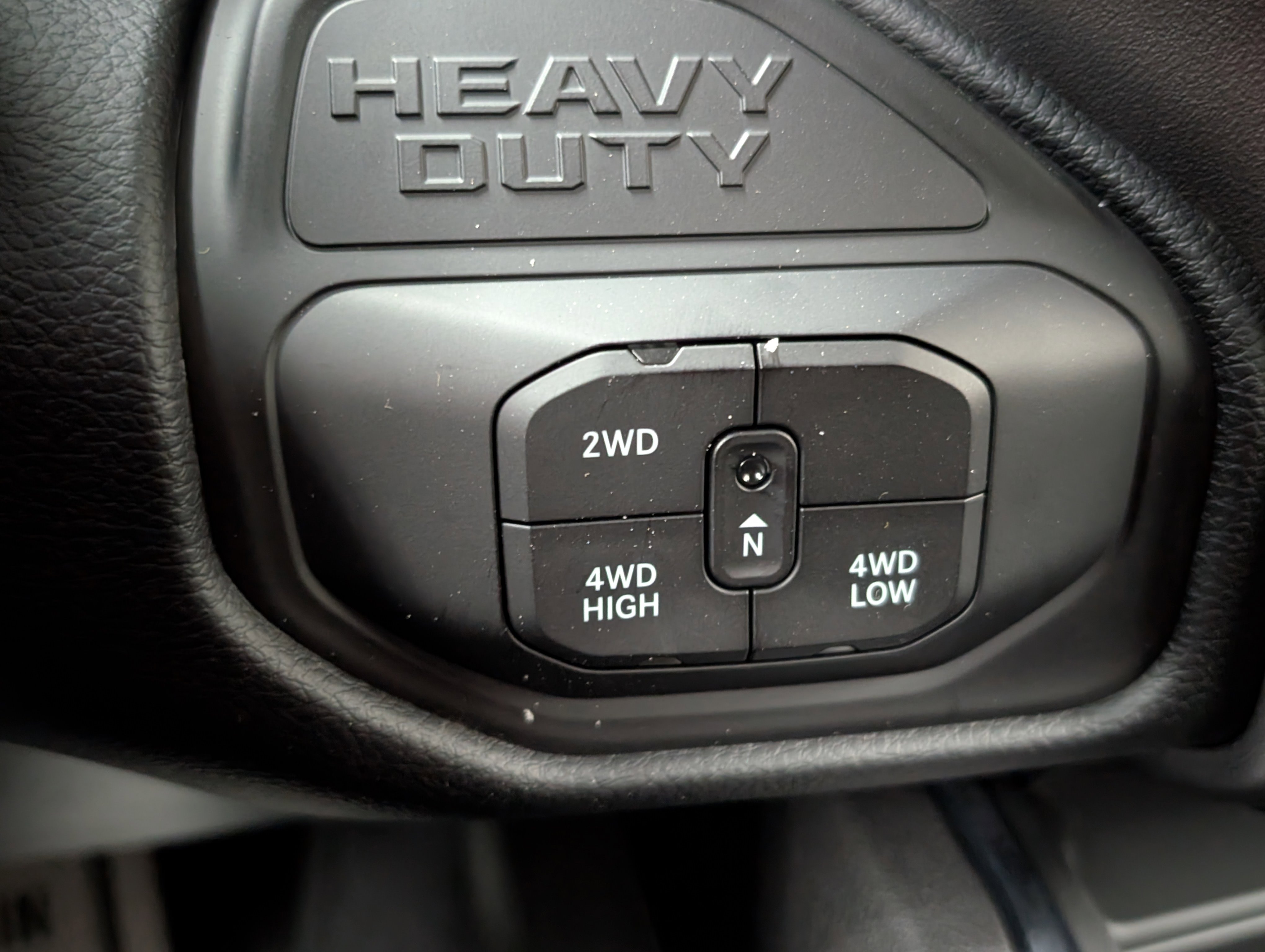 New 2026 RAM 3500 Laramie AWD/4WD image 20