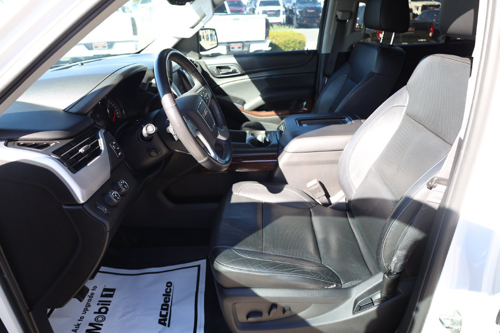 Used 2016 GMC Yukon SLT AWD/4WD image 11