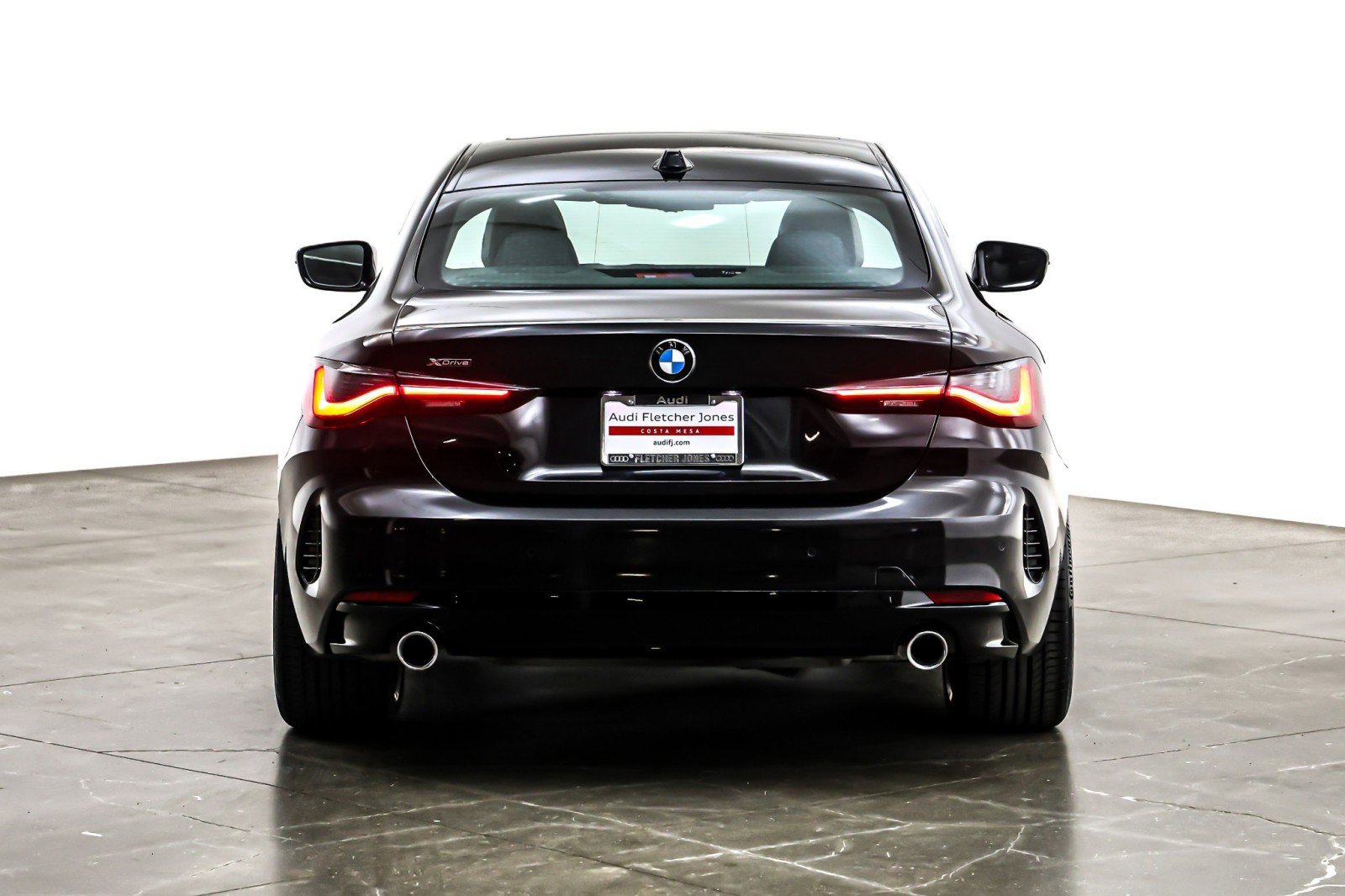 Used 2024 BMW 430i xDrive Coupe w/ Premium Package image 4
